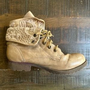 Rock & Candy size 6 brown boots
